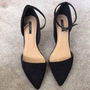Forever 21 Faux Suede Pointed Black Pumps